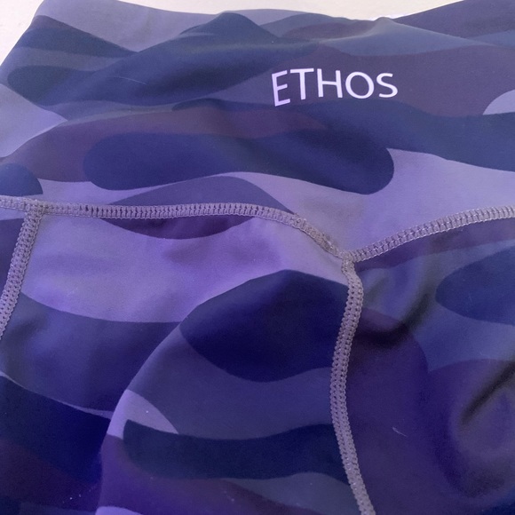 Ethos Leggings - Picture 3 of 6